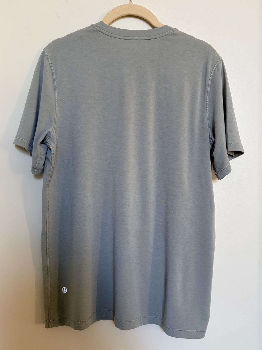 Lululemon! Jersey Train Short Sleeve T-Shirt - Jade Gray - Picture 5 of 6